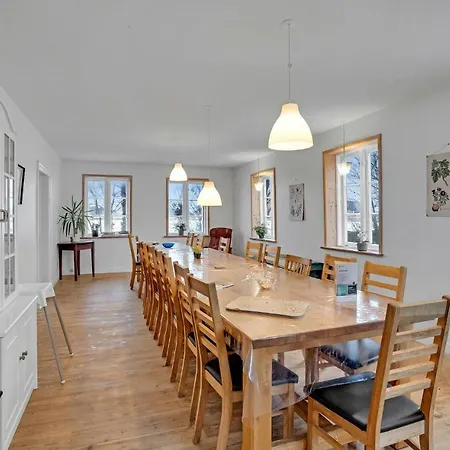 Vakantiehuis Beautiful In With Sauna